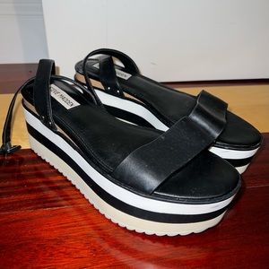 Steve Madden Marco Wedge Sandal